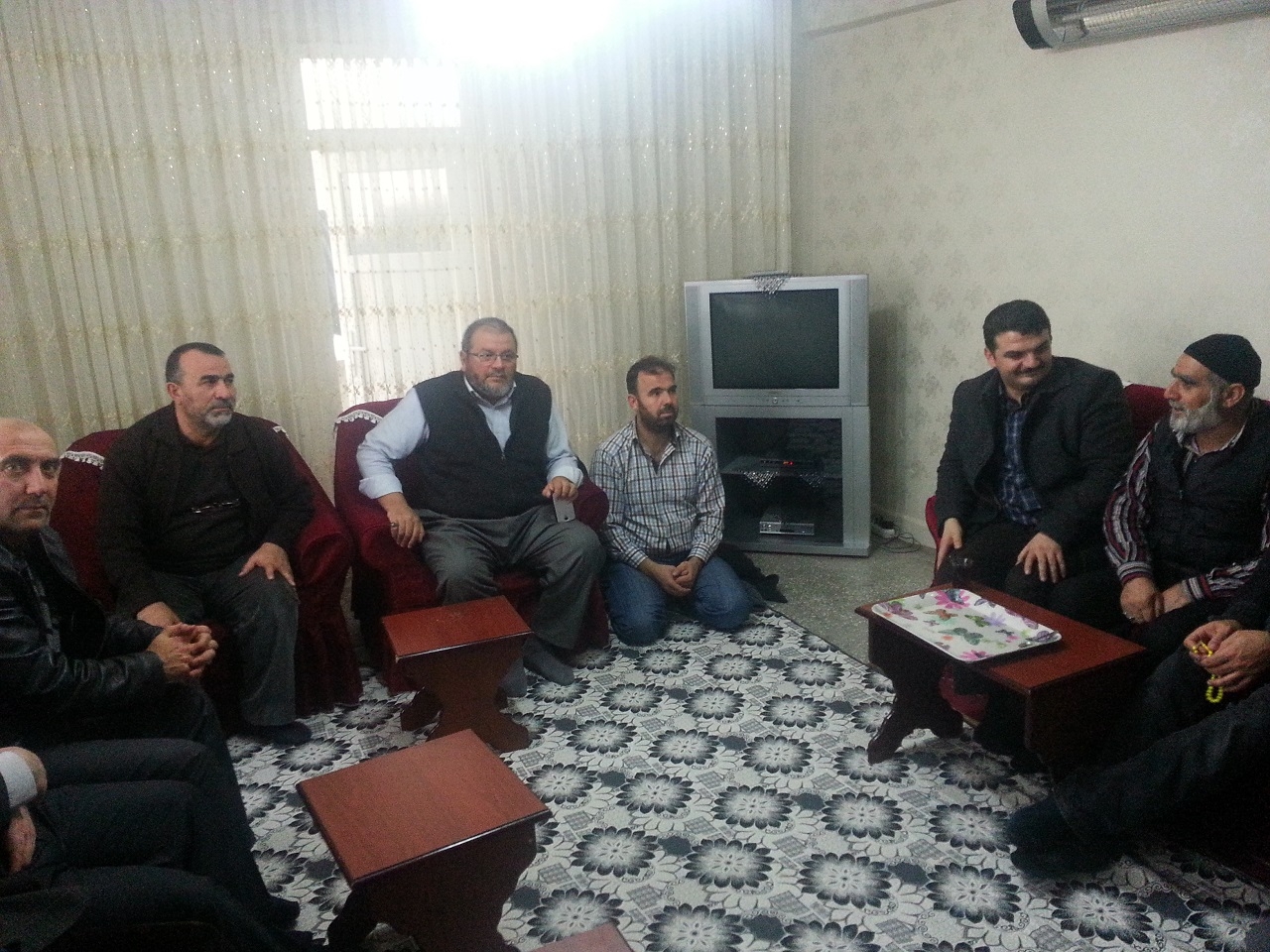 “Mesafeler uzak olabilir ama kalpler yakın hatta birdir”